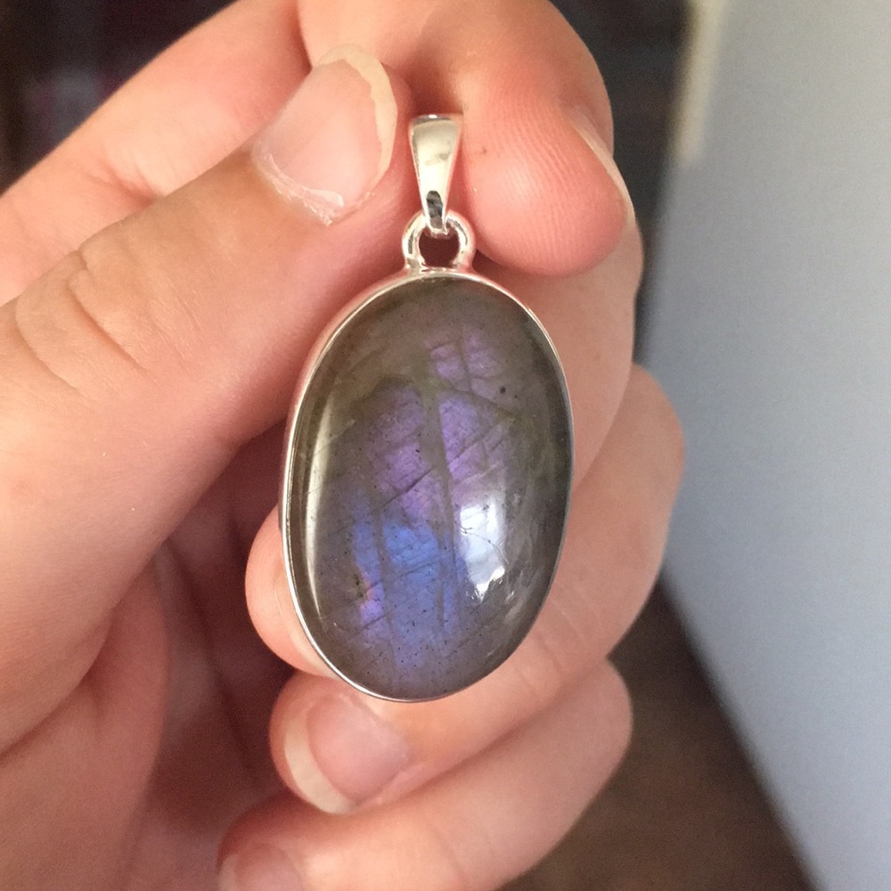Sterling silver purple labradorite pendant